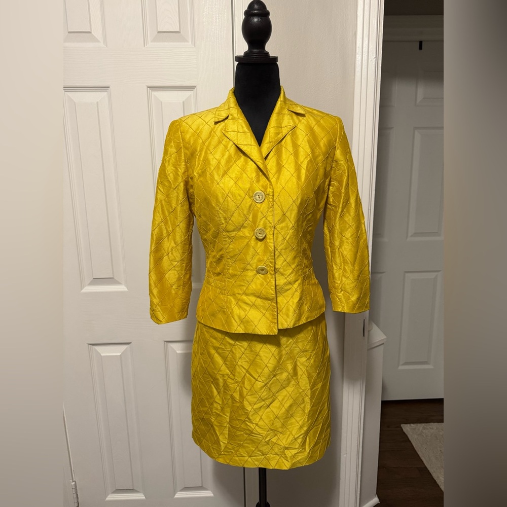 Vintage Alberto Makali silk 2 piece set size 4